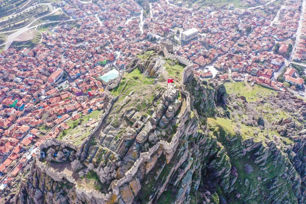 AFYON'UN KÜLTÜREL MİRASINI GELECEK NESİLLERE TAŞIYORLAR