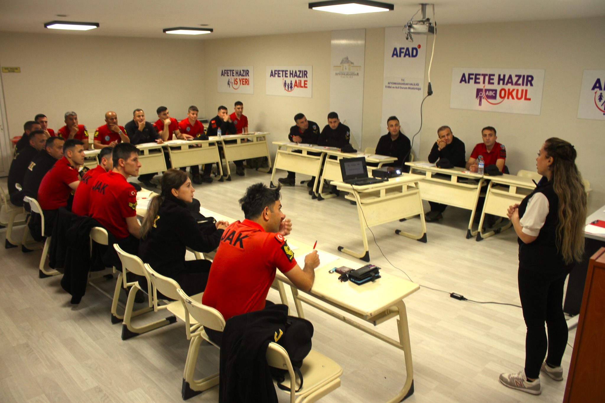 AFAD’dan JAK Personeline  Arama Ve Kurtarma Eğitimi