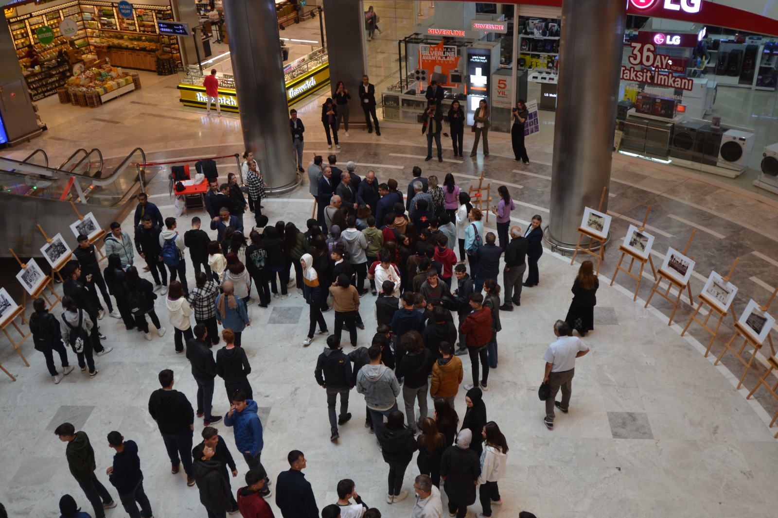 ‘Geçmişten Günümüze Meslekî Eğitim’   Fotoğraf Sergisinin Açılışı Gerçekleştirildi