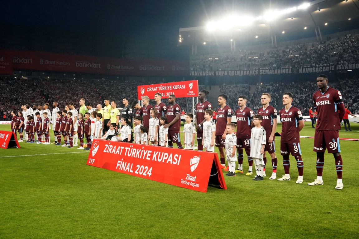 Ligde Galatasaray, Borsada Fenerbahçe Şampiyon