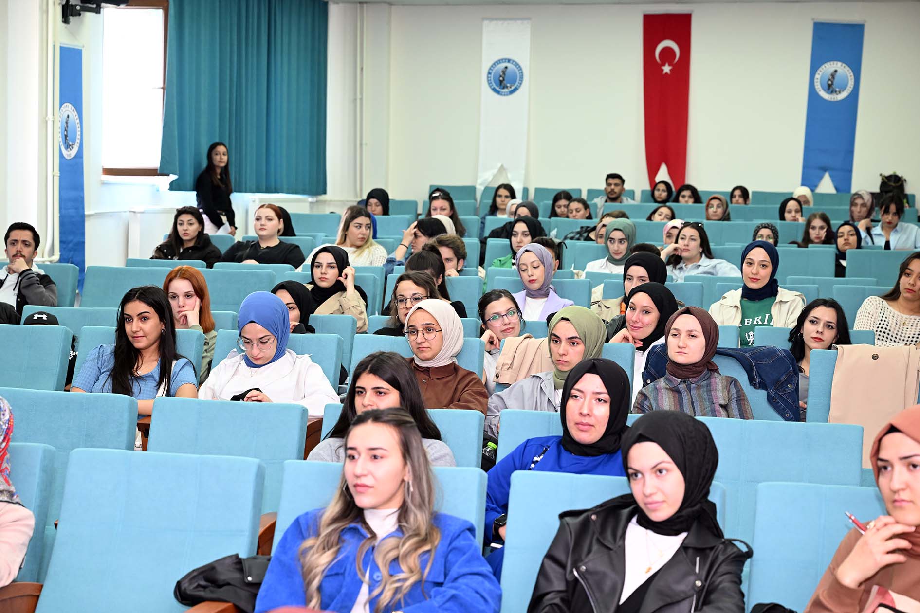 AKÜ'de Çocuk Gelişimi Anlatıldı