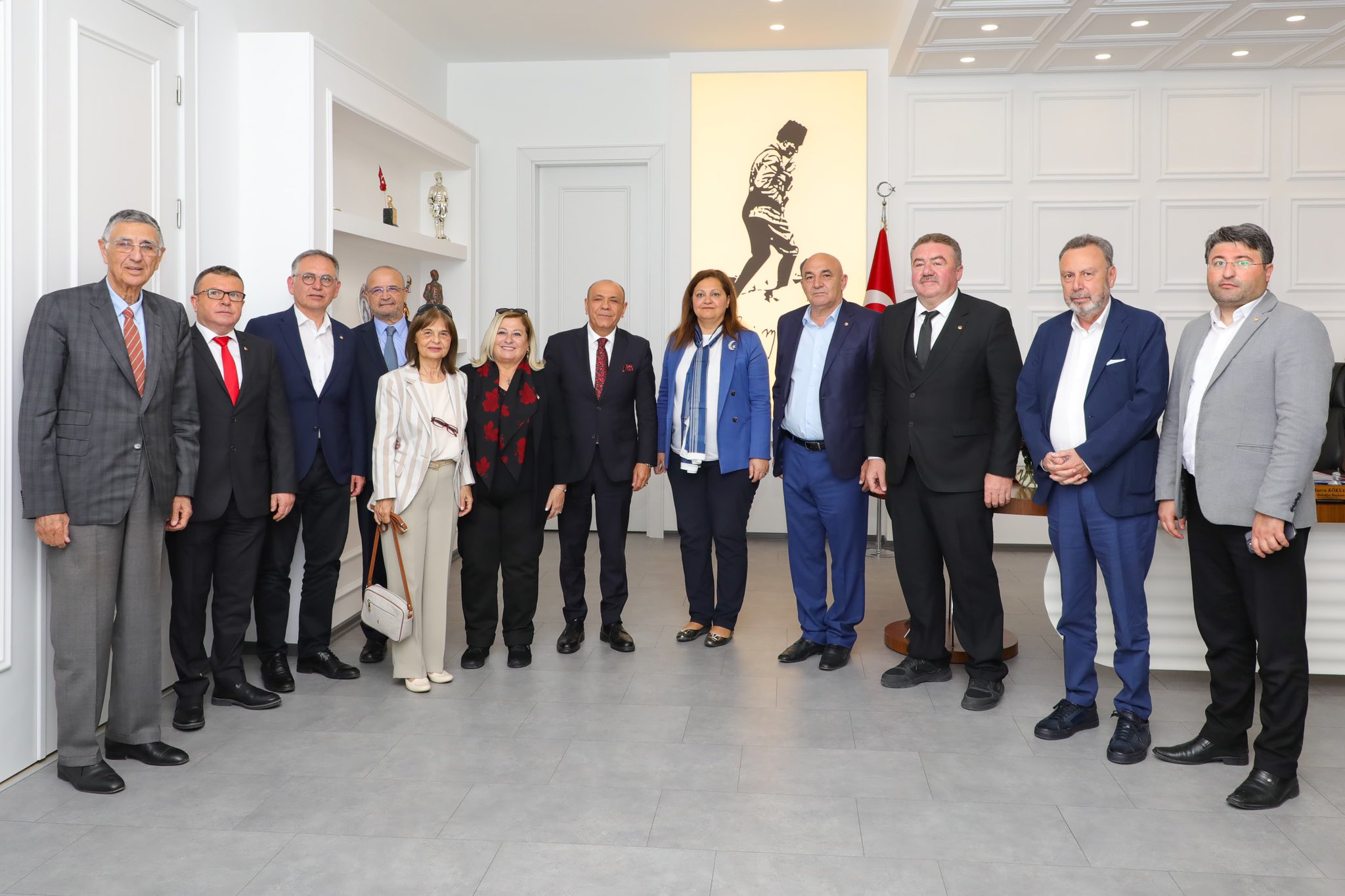 Başkan Köksal İş Dünyasının Önemli İsimleriyle Bir Araya Geldi