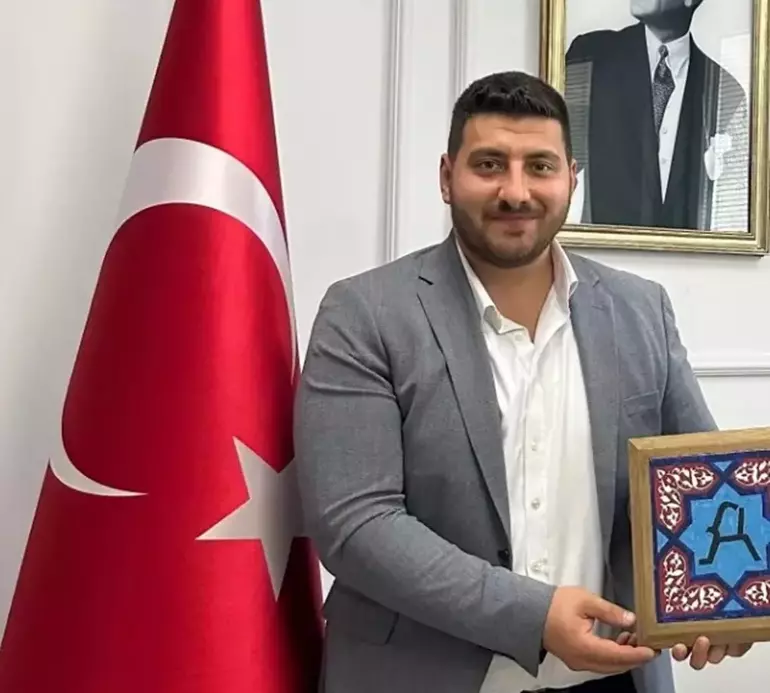Tartışma Çatışmaya Dönüştü: Ülkü Ocakları Başkanı ayağından vuruldu!