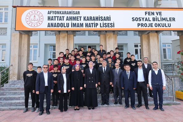 Afyonkarahisarlı Öğrencilerin Başarıları Ulusal Basında