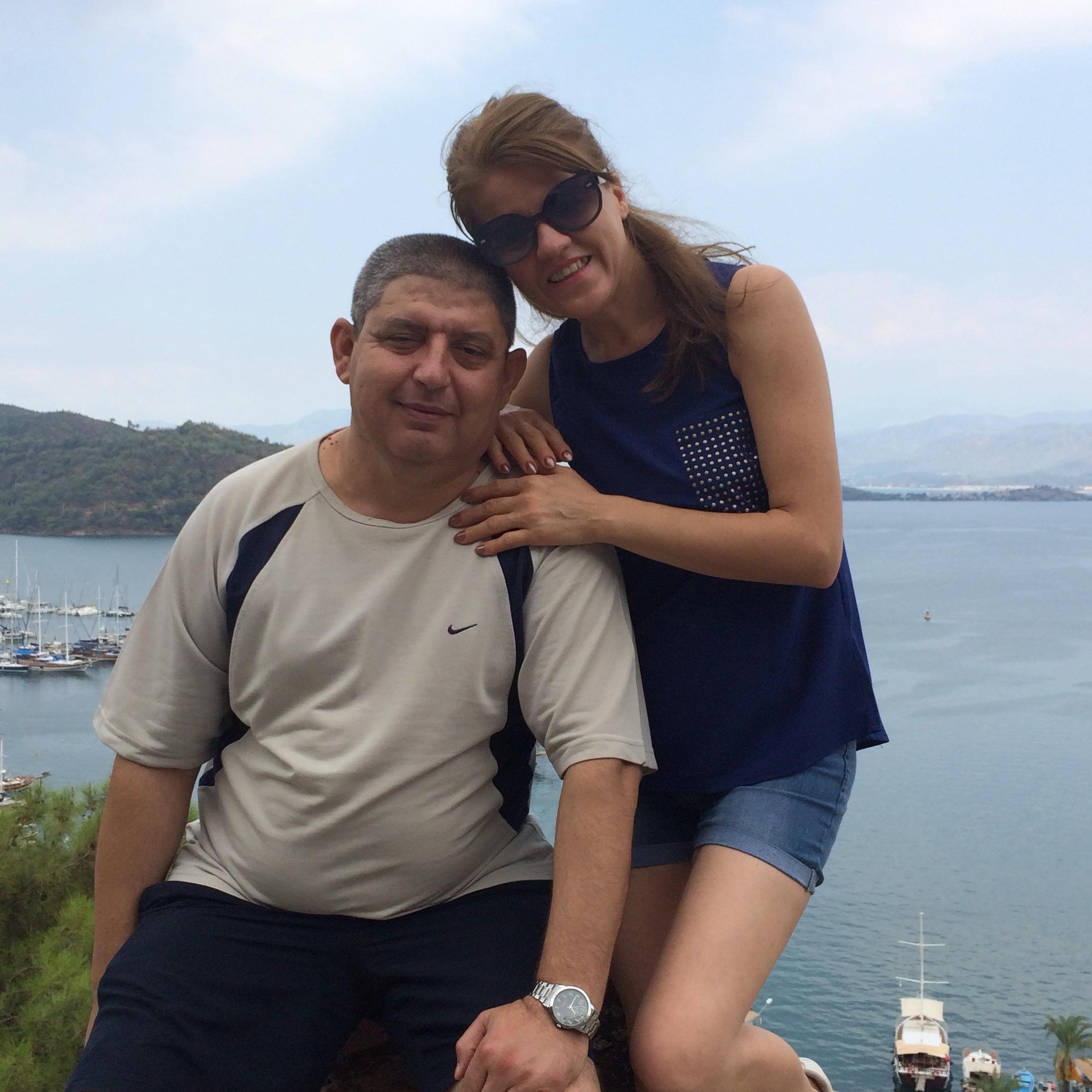 Evlat Dehşeti! Anne Ve Babasını Katledip İntihara Kalkıştı!