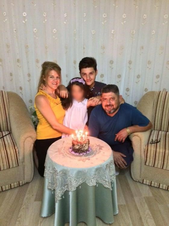 Evlat Dehşeti! Anne Ve Babasını Katledip İntihara Kalkıştı!
