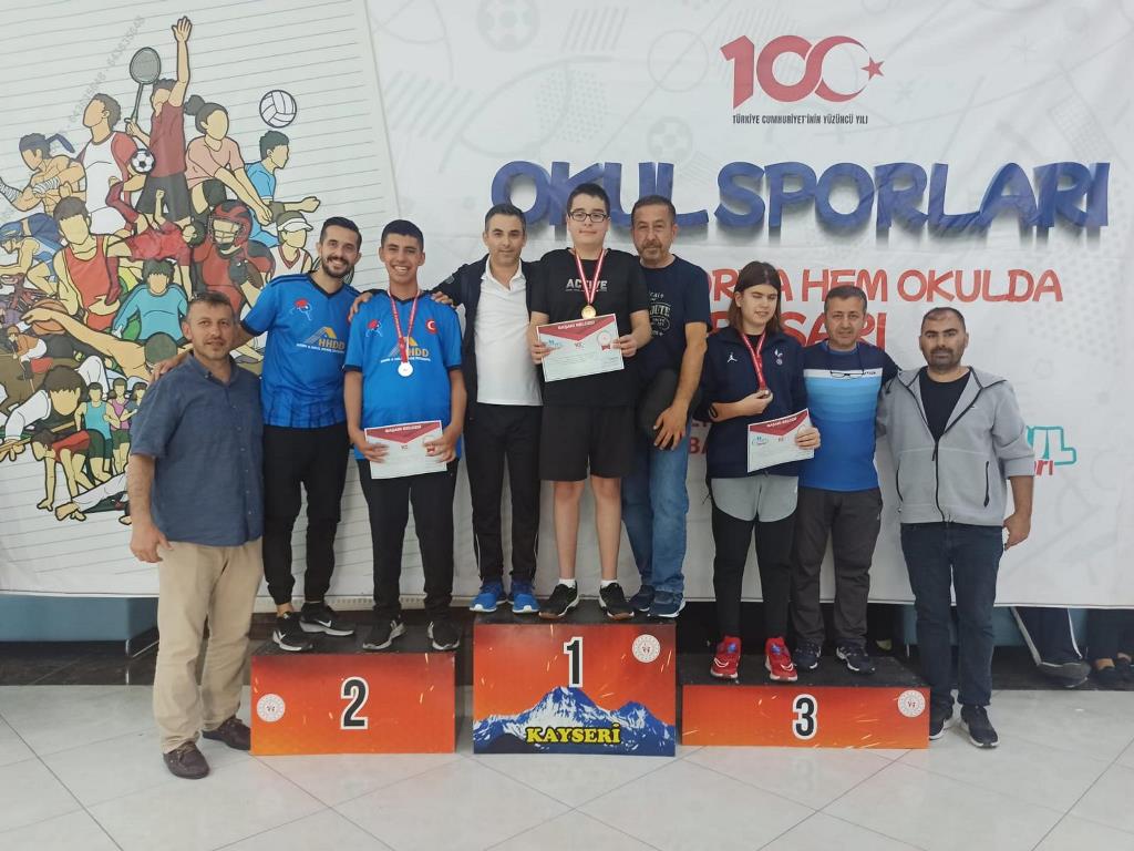 HALİLOĞLU, ÖZEL SPORCULAR MASA TENİSİ TÜRKİYE 2.'Sİ OLDU!