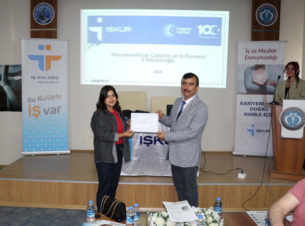 İŞKUR'DAN ÖĞRENCİLERE İŞ ARAMA BECERİLERİ EĞİTİMİ