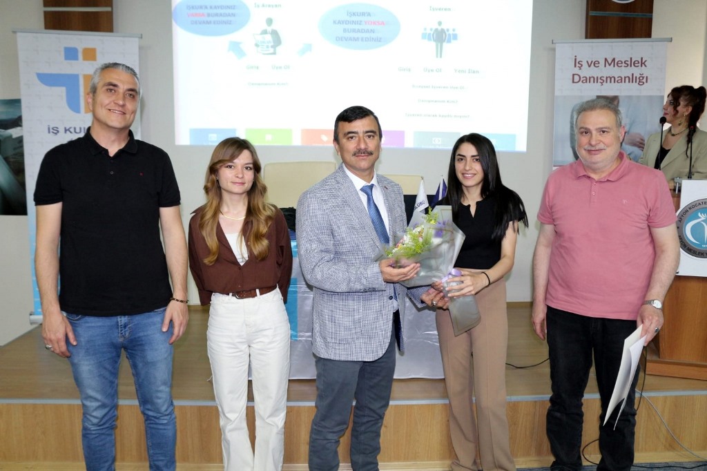İŞKUR'DAN ÖĞRENCİLERE İŞ ARAMA BECERİLERİ EĞİTİMİ