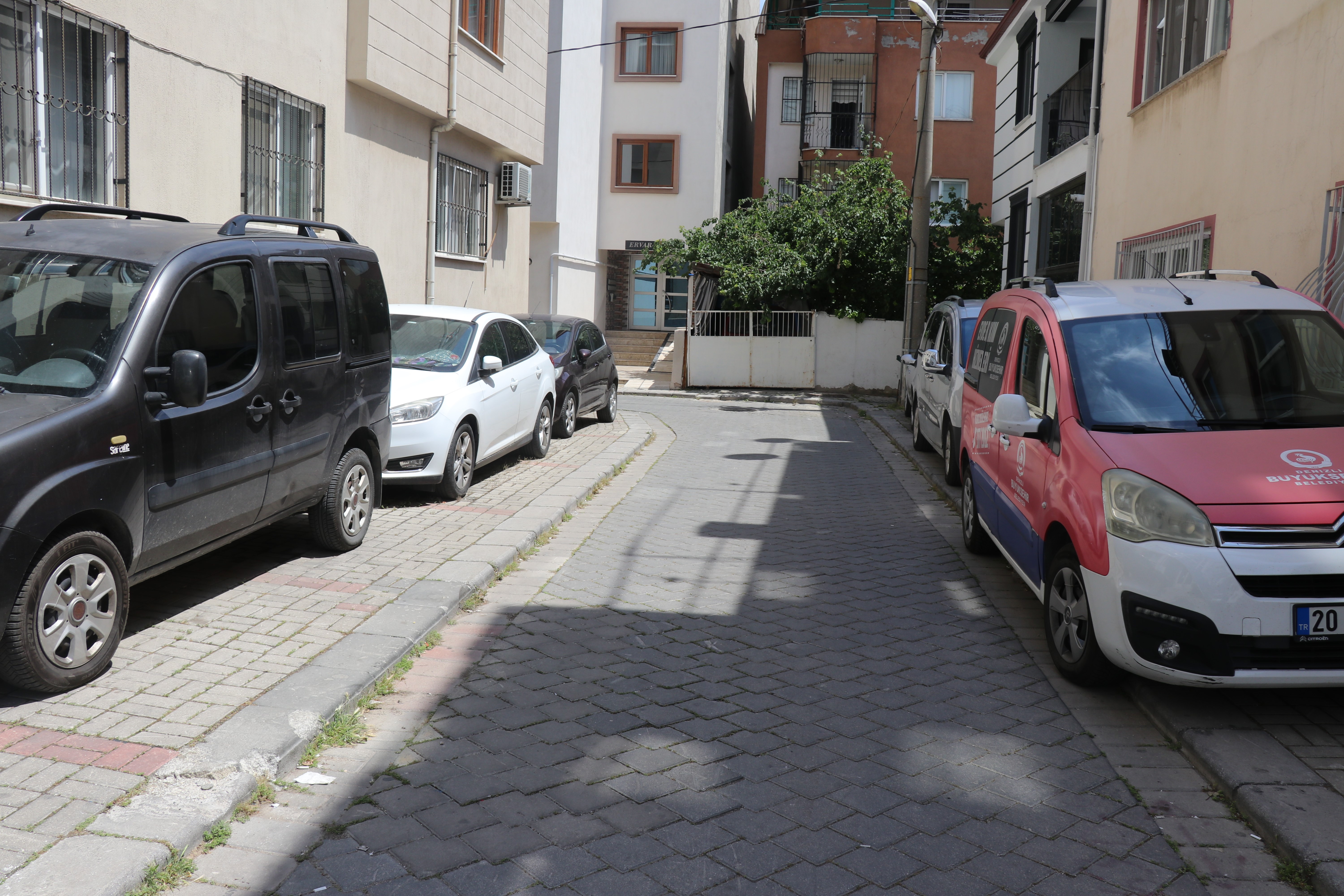 Dehşete Düşüren Satırlı Saldırı!