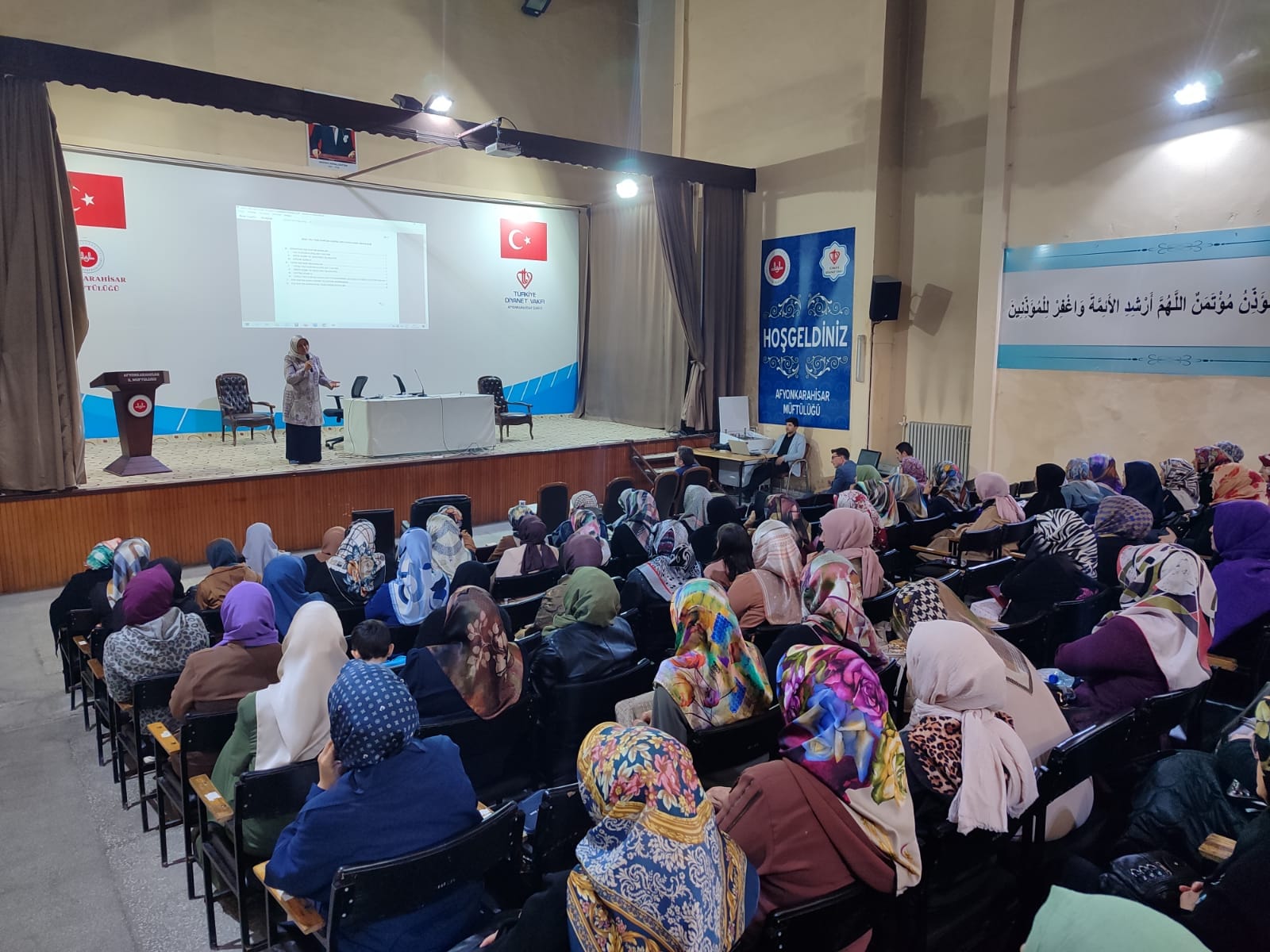 Afyonkarahisar Müftülüğünde Yaz Kur'an Kursları Semineri Düzenlendi