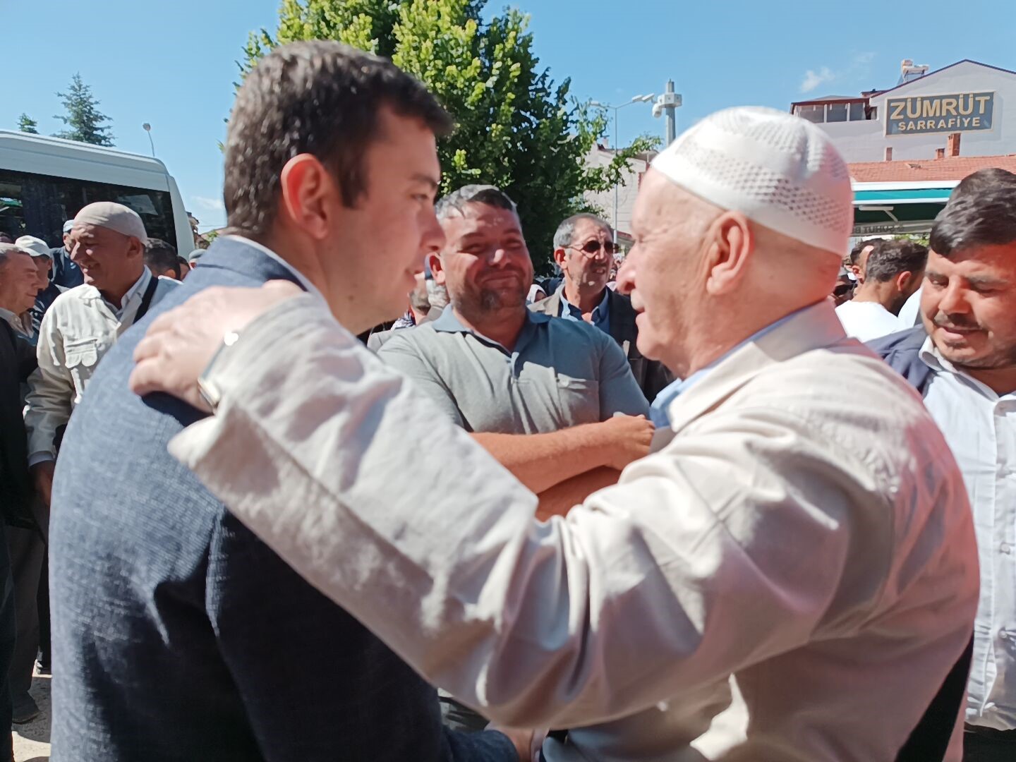 59 Kişilik Hac Kafilesi Dualarla Uğurlandı: Uğurlama Ulu Camii'nde yapıldı