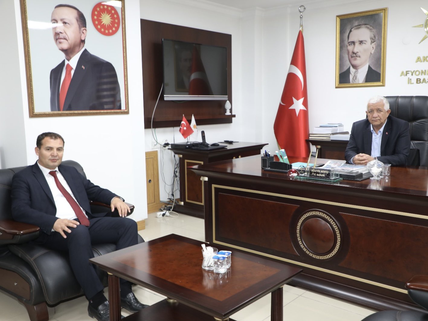 Başkan Menteş'e Ziyaret Başkan Kaya'dan Geldi