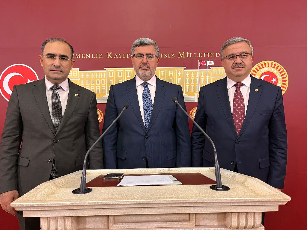 AK PARTİ MİLLETVEKİLLERİ ENERJİ YATIRIMLARINI AÇIKLADI!