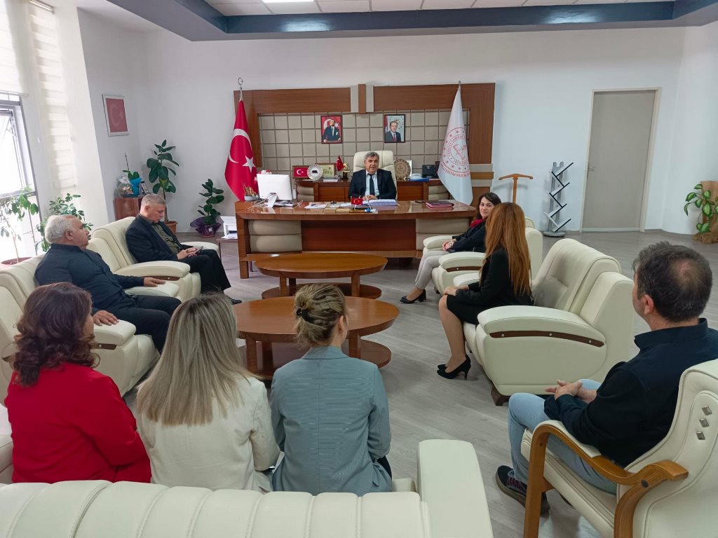 E-TWİNNİNG KAPSAMINDA AFYONKARAHİSAR'A 2 ÖZEL ÖDÜL BİRDEN