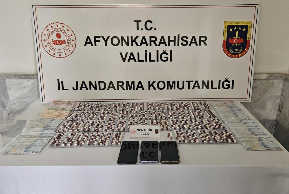 Uyuşturucu Tacirleri Yakalandı!  Operasyon sonucu 3 kişi gözaltına alındı