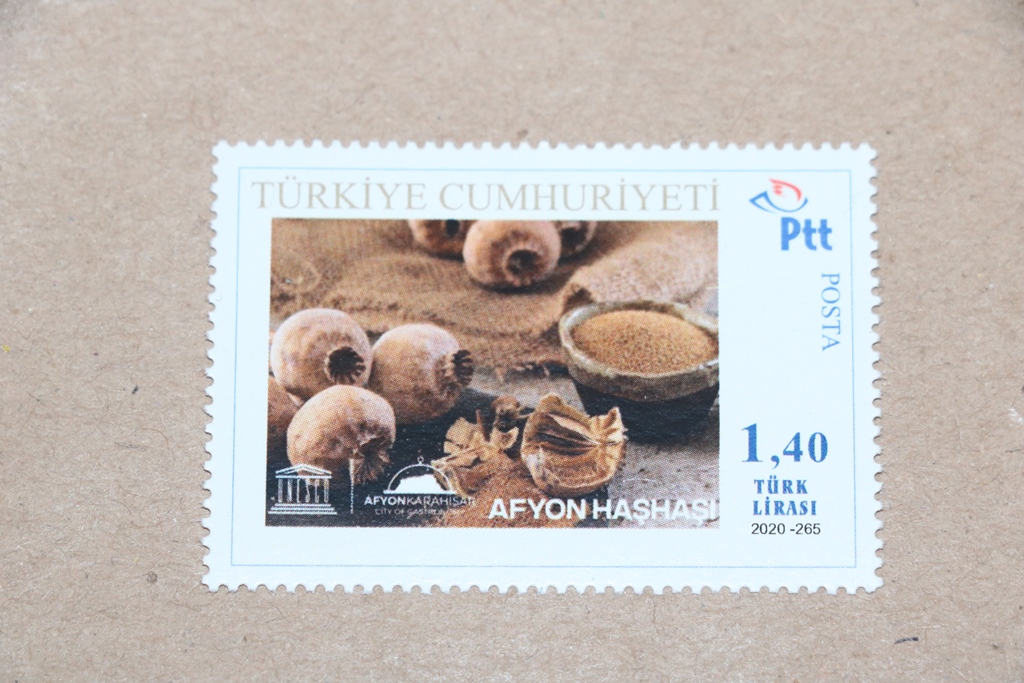 AFYONKARAHİSAR VALİLİĞİ TARİHE PULLARLA NOT DÜŞMÜŞTÜ