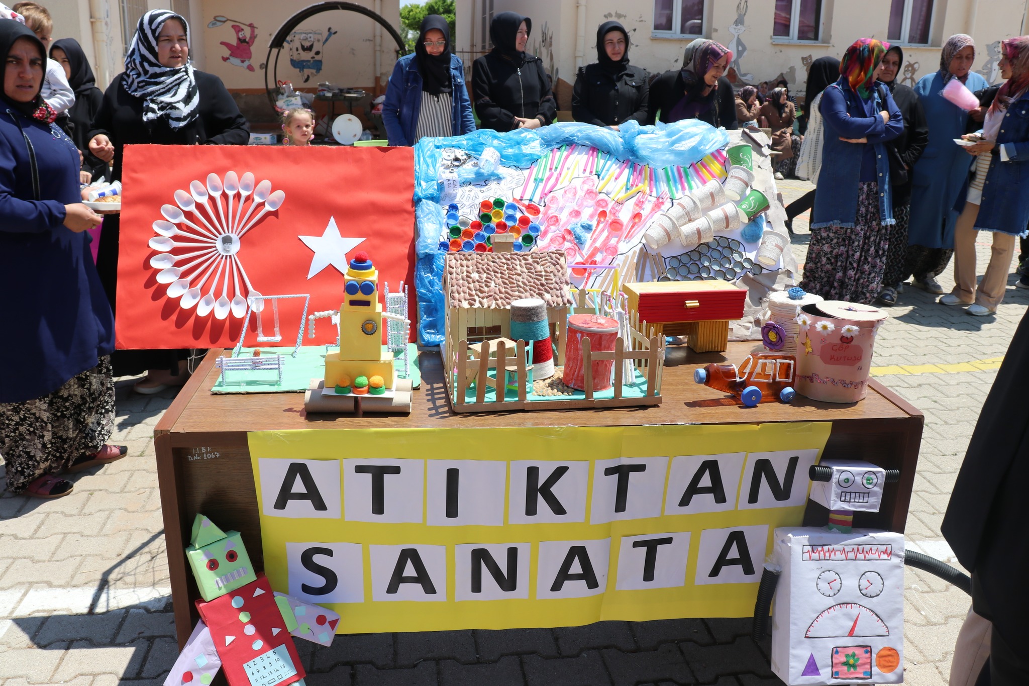 Müdür Sünnetci Kermese Katıldı