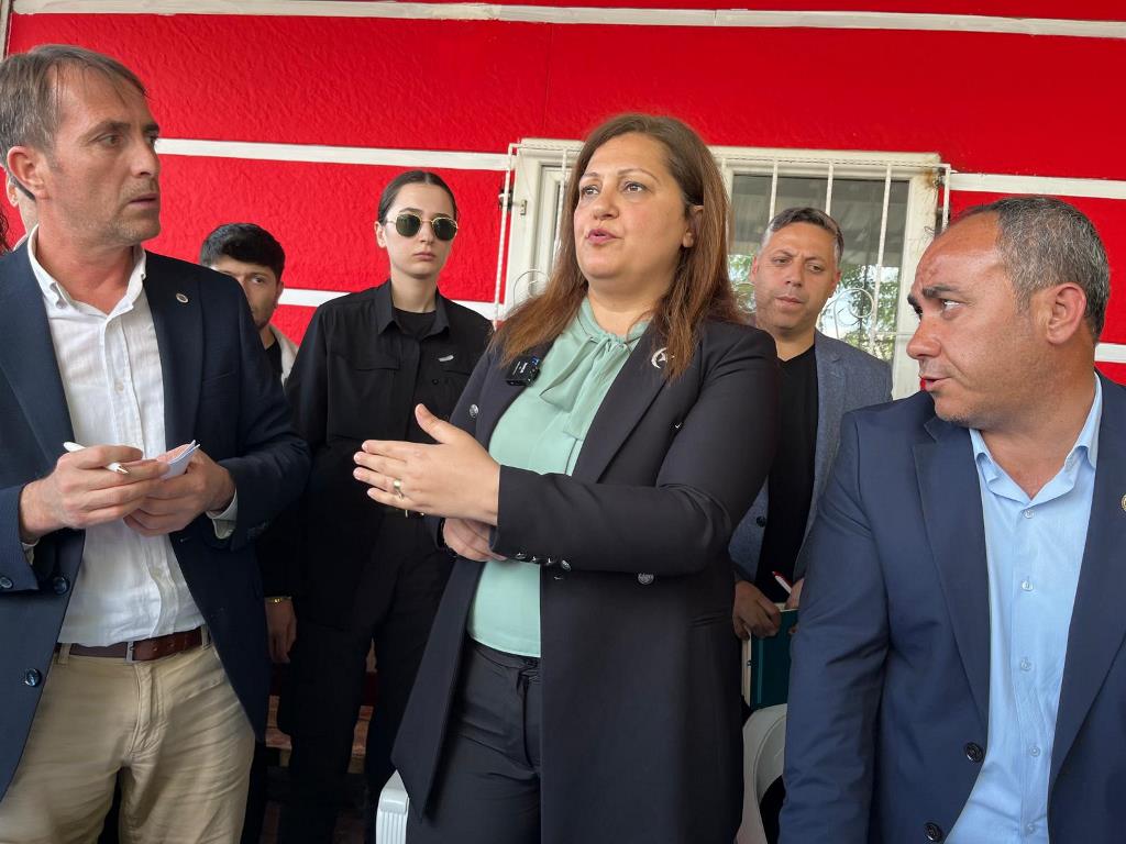 BAŞKAN KÖKSAL MAHALLE SAKİNLERİYLE BULUŞTU