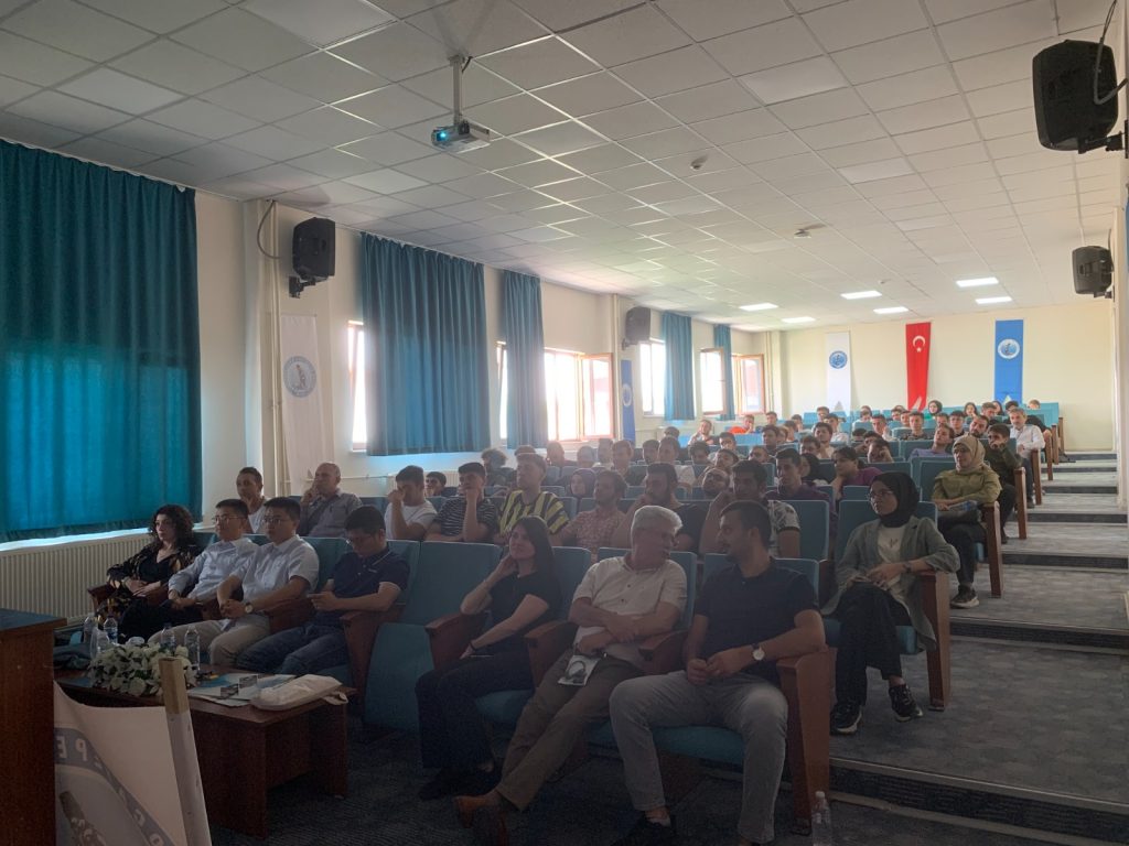 Afyon MYO’da Yenilenebilir Enerji Konuşuldu
