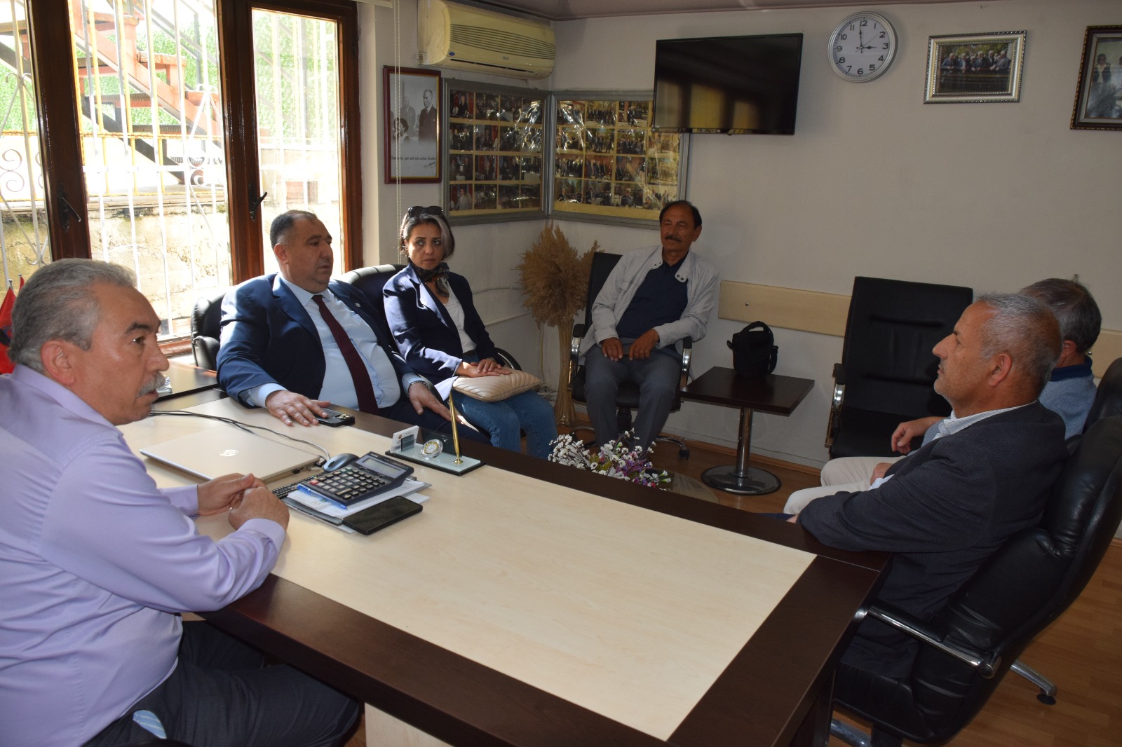 İYİ Parti’nin Gündemi Emekliler Dernek Yöneticileriyle Bir Araya Gelindi