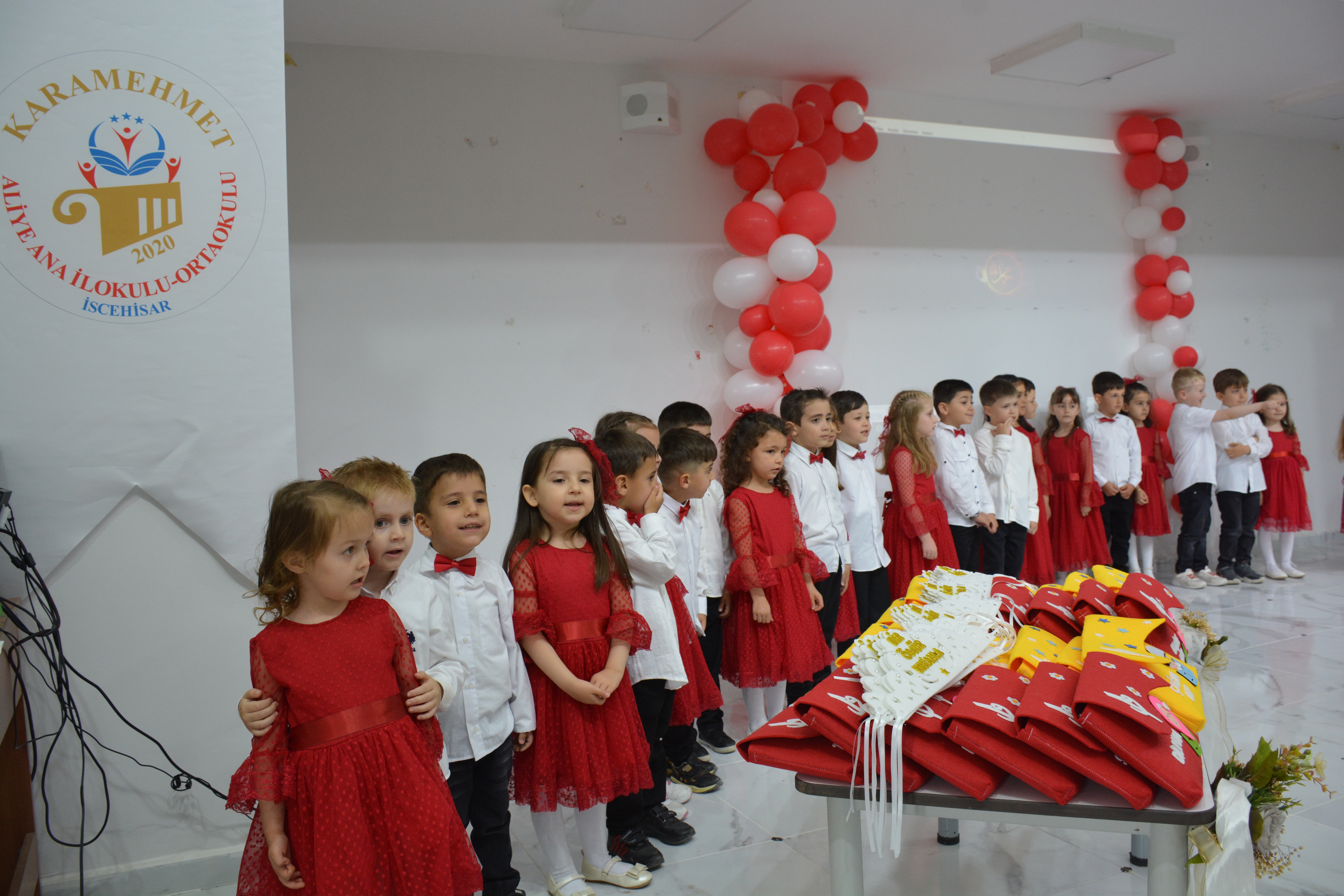 İscehisar'da Kur'an Kursu Öğrencileri Yılsonu Etkinliği Düzenledi
