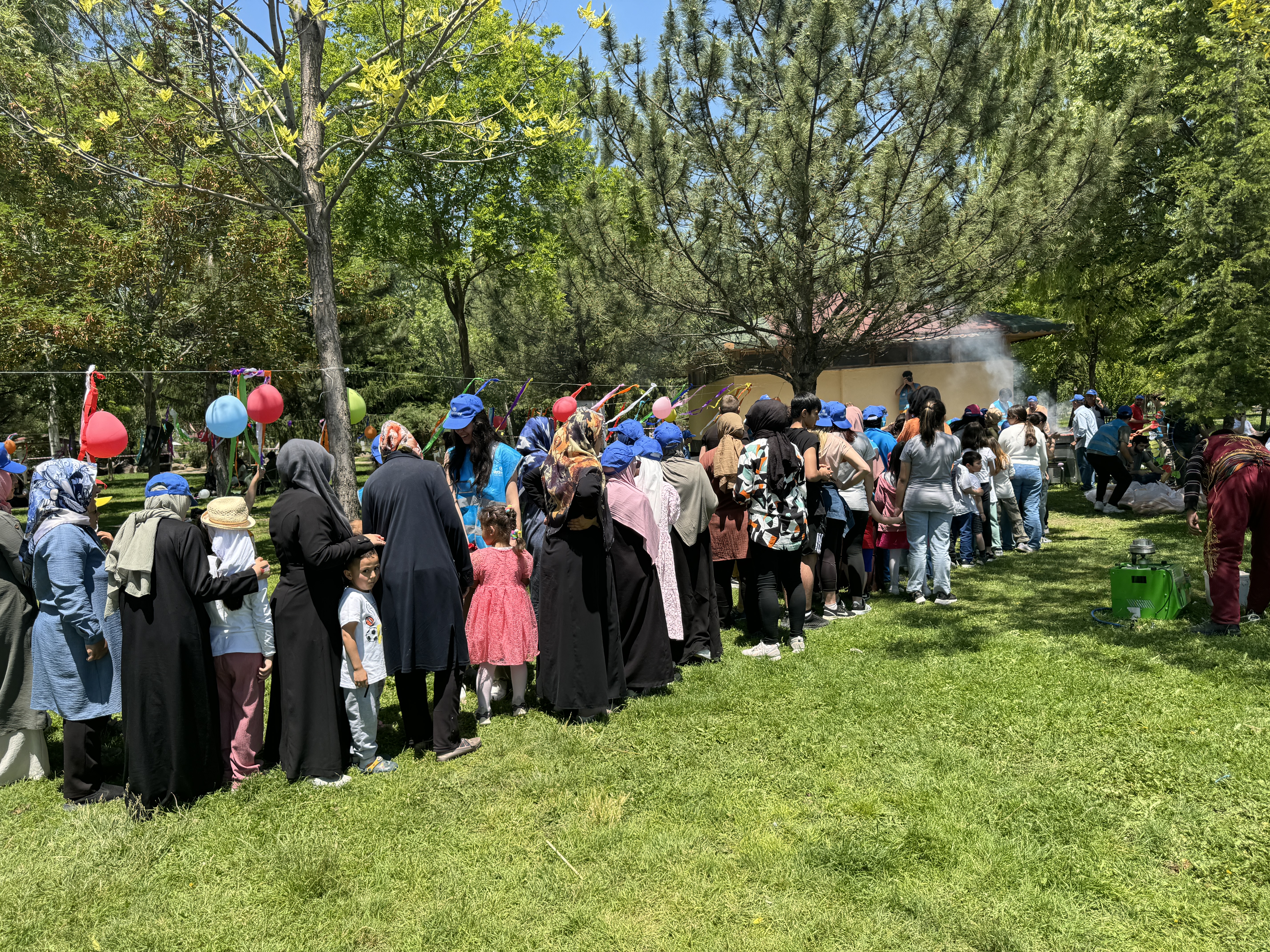 Afyonkarahisar'da YETİMSEV Vakfınca Piknik Düzenlendi