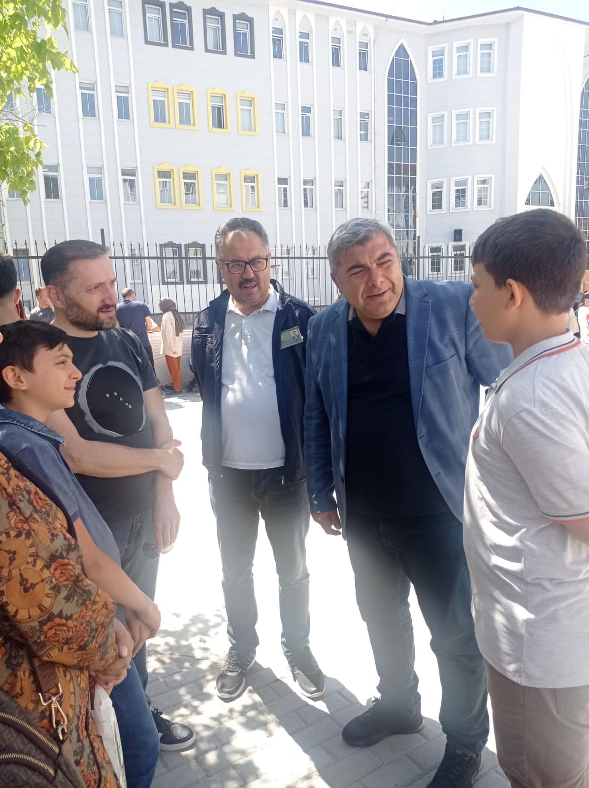 MİLLİ EĞİTİM MÜDÜRÜ SÜNNETCİ LGS HEYECANINA ORTAK OLDU
