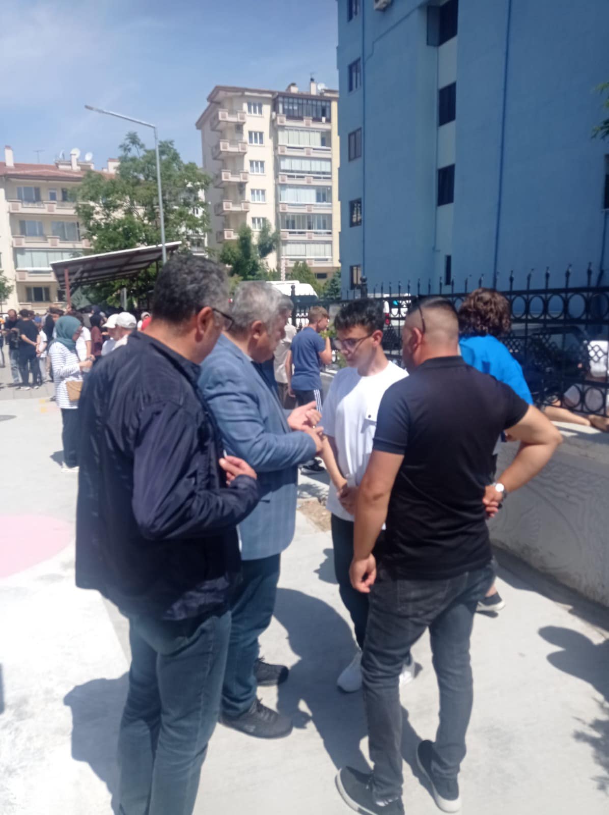 MİLLİ EĞİTİM MÜDÜRÜ SÜNNETCİ LGS HEYECANINA ORTAK OLDU