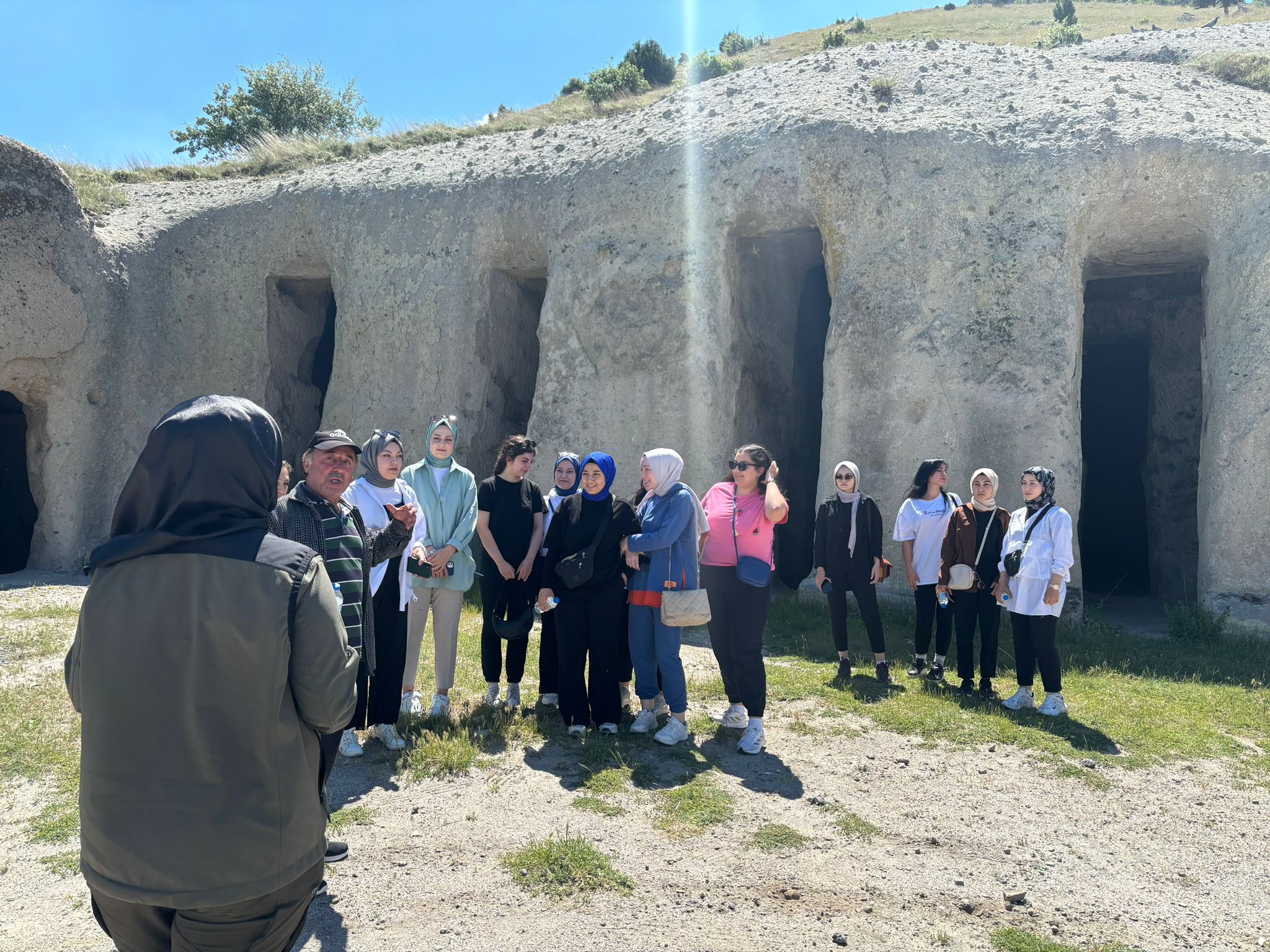 Bolvadin'de Öğrenciler Doğayla İç İçe