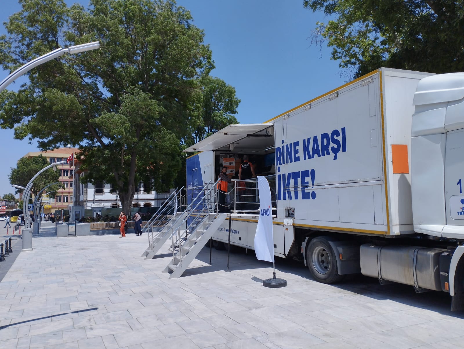 AFAD'DAN AFYONLULARA SİMÜLASYONLU EĞİTİM
