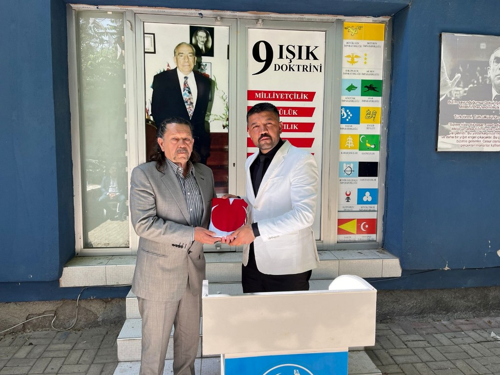 "ULVİ GÖREVDEYİZ, BUNUN FARKINDAYIZ"