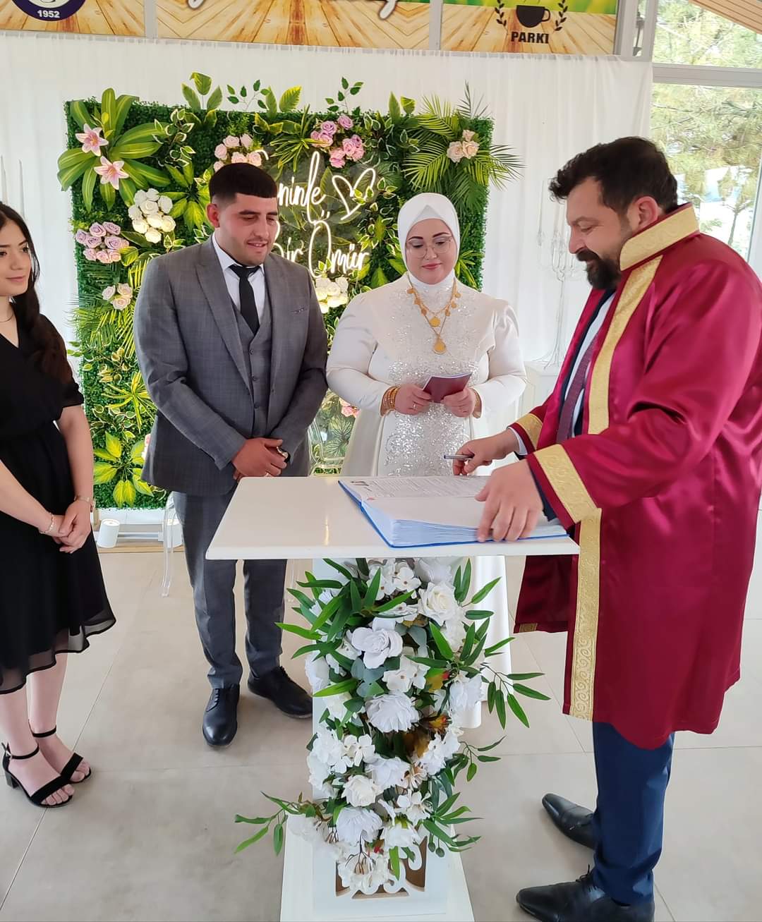 Genç Çiftin Nikahını Başkan Gönüllü Kıydı