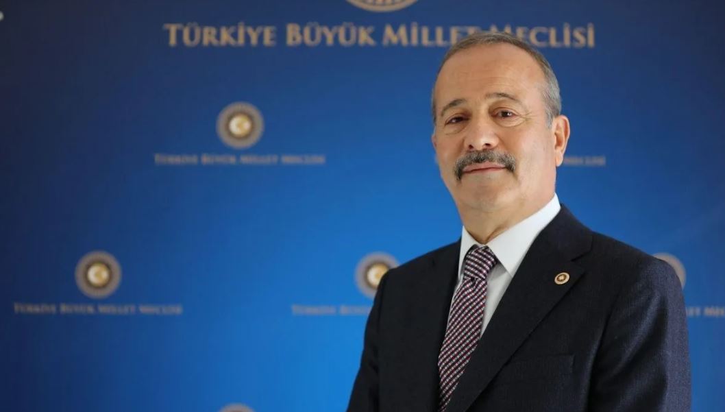 "ŞEHİT OLAN PİLOTLARIMIZA RAHMET KEDERLİ AİLELERİ VE MİLLETİMİZE BAŞSAĞLIĞI DİLİYORUM"