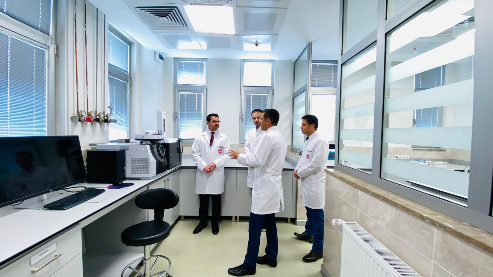 Vali Yardımcısı Han'dan Afyonkarahisar Gıda Kontrol Laboratuvar Müdürlüğüne Ziyaret