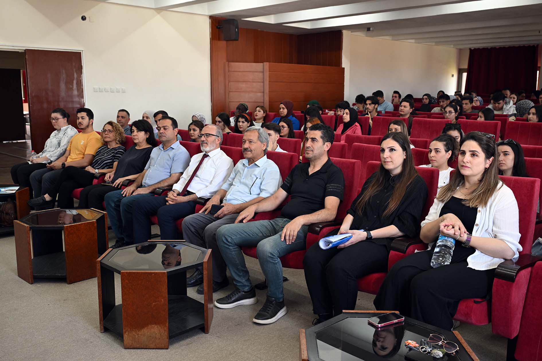 AKÜFEST’24 Kapsamında “5 Haziran Dünya Çevre Günü” Konferansı Düzenlendi