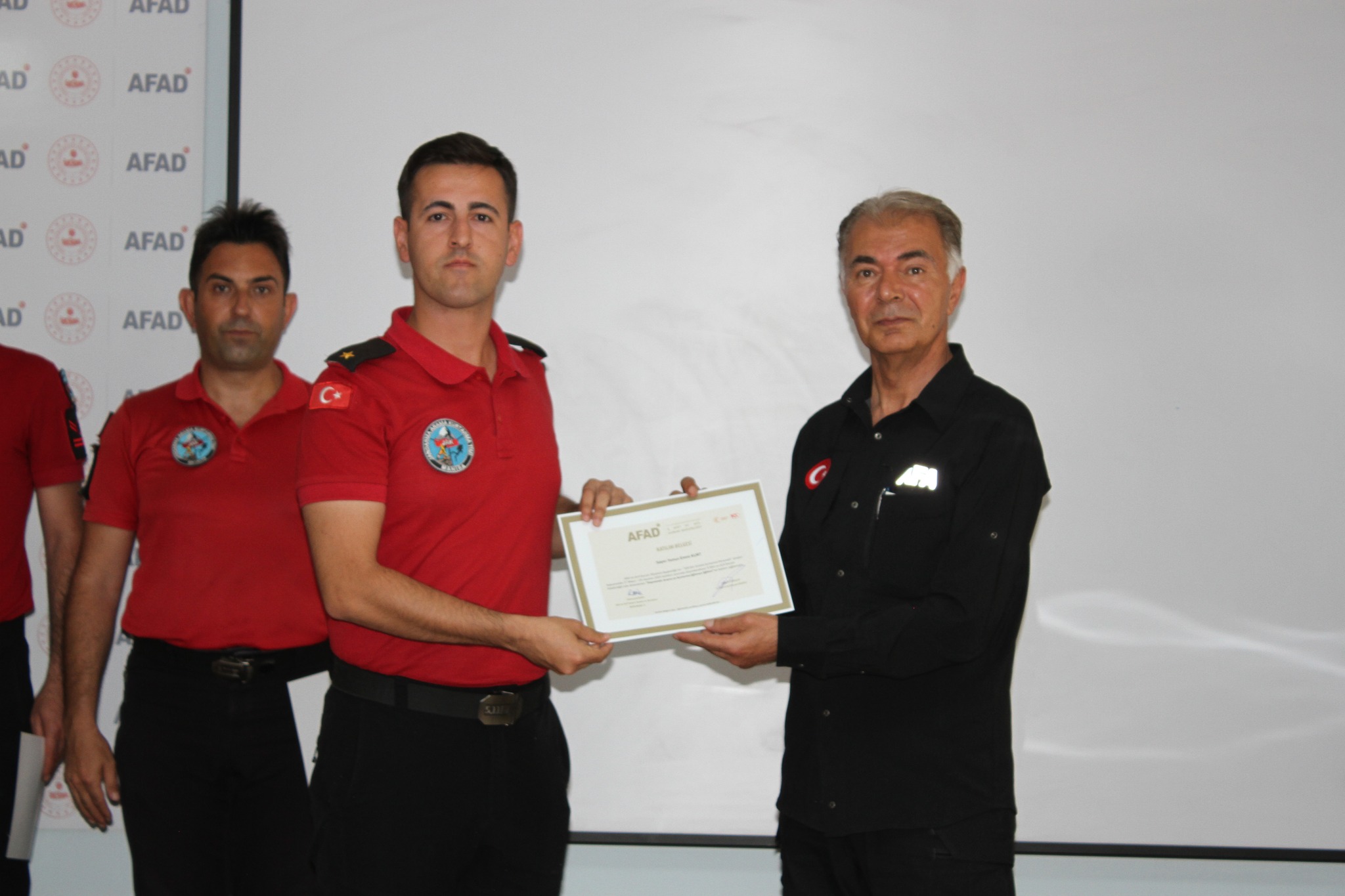 JAK Personeline Depremde Arama Kurtarma Eğitimi Verildi