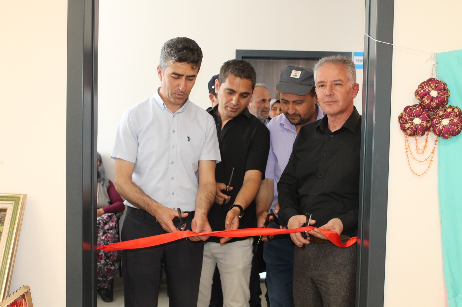 Çay Halk Eğitim Merkezi Tarafından Pazarağaç Kasabasında  El Sanatları Sergisi Açıldı.