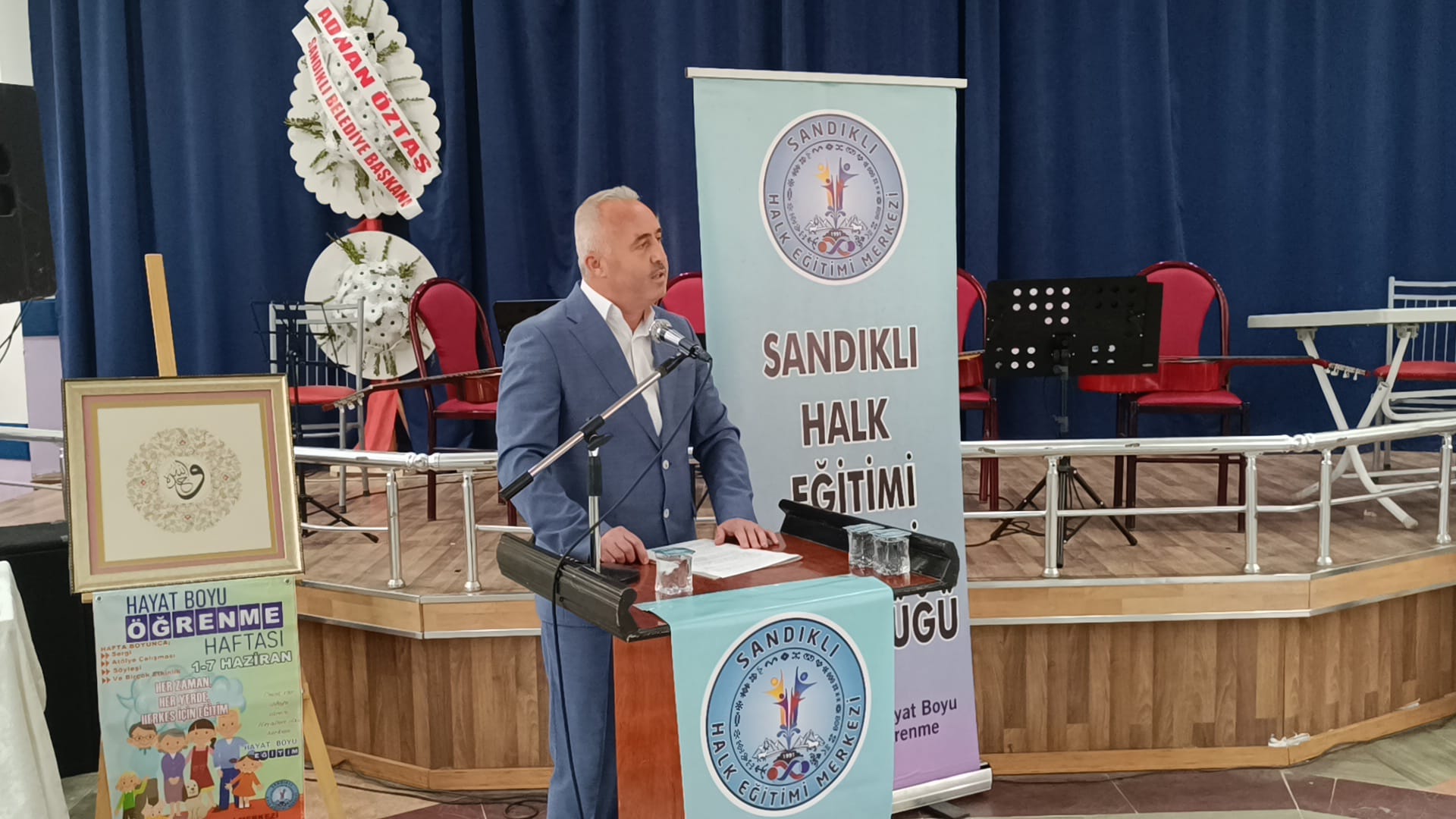 Afyonkarahisar'ın İlçelerinde Yılsonu Sergileri Açıldı
