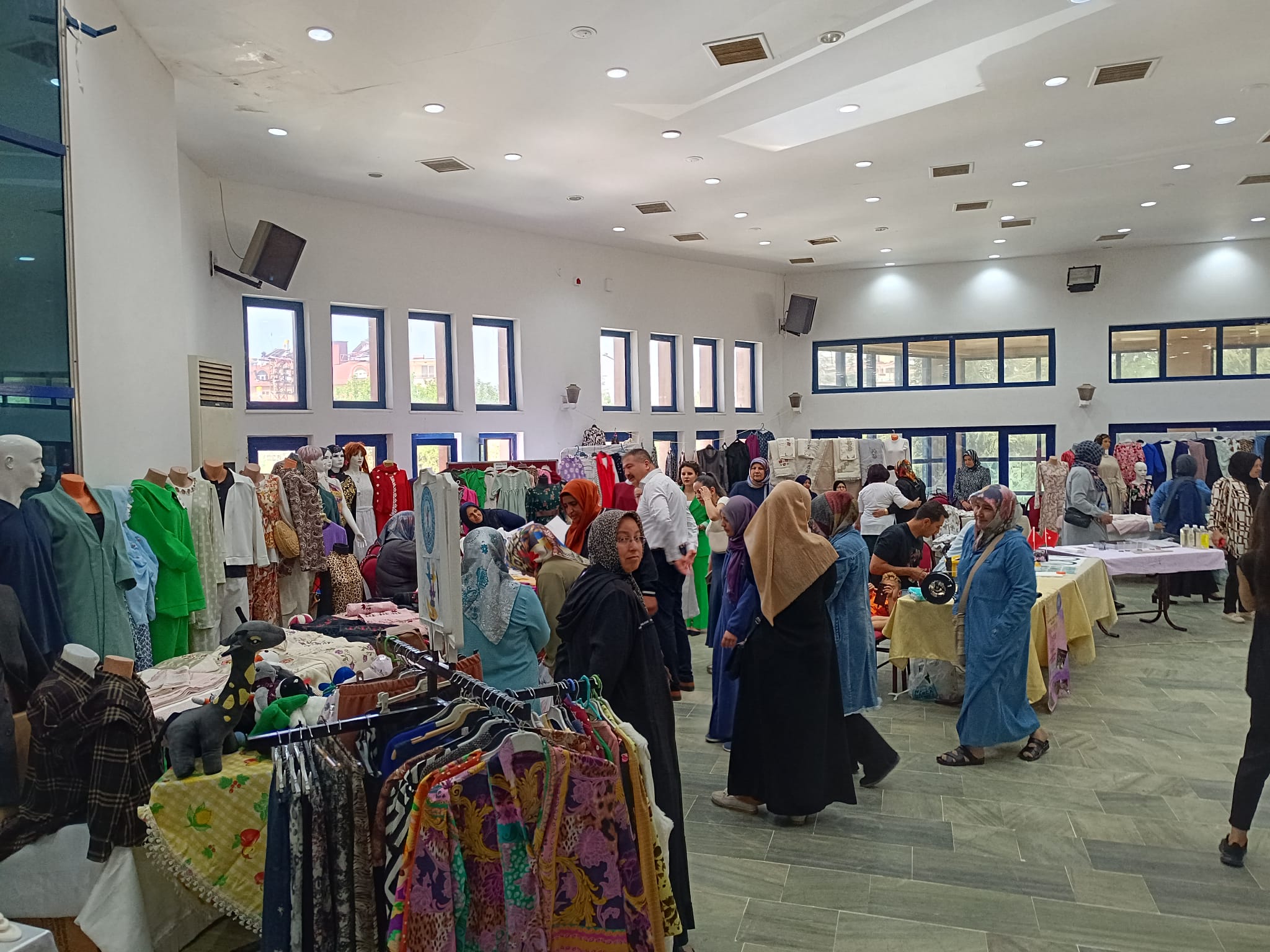 Afyonkarahisar'ın İlçelerinde Yılsonu Sergileri Açıldı
