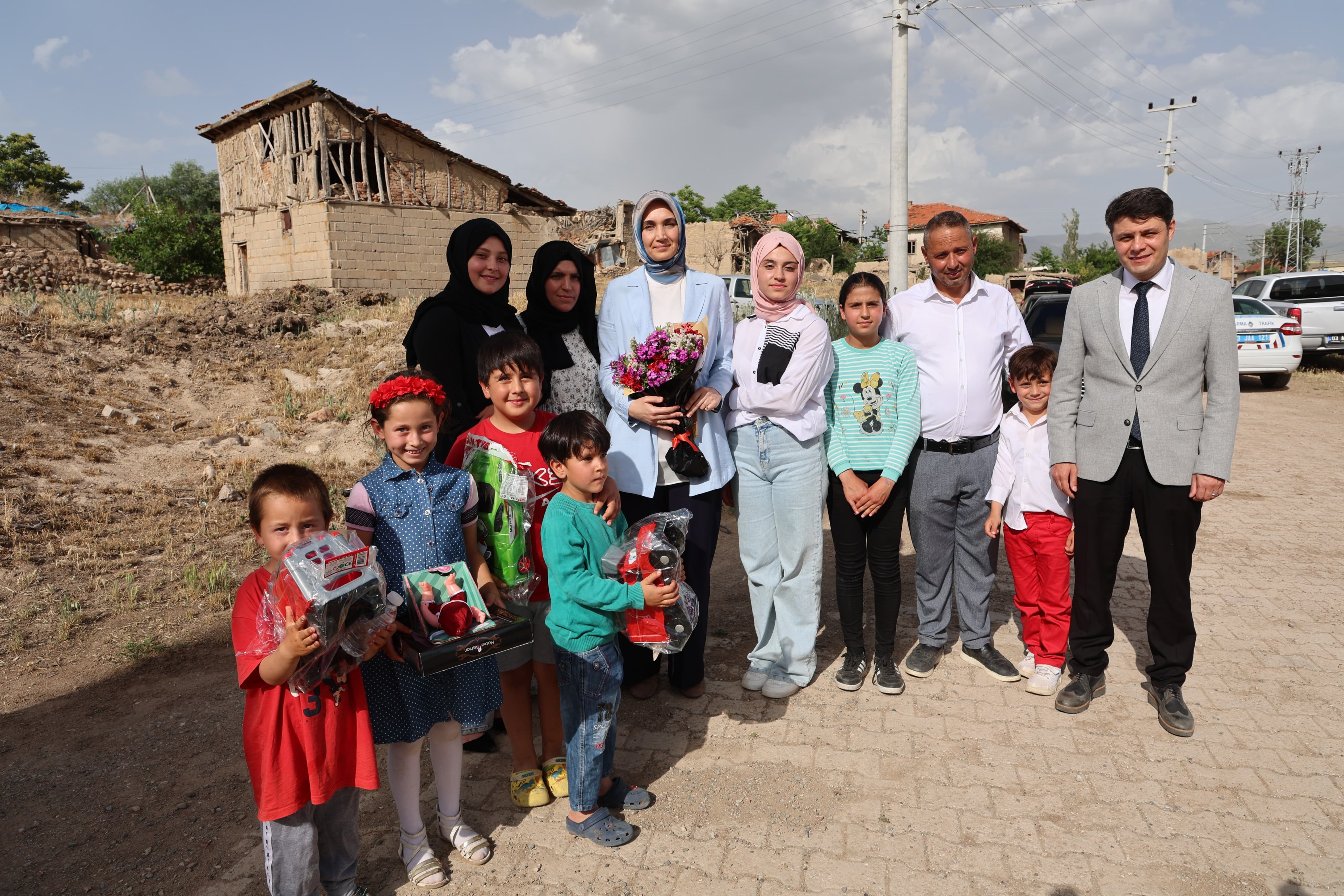 Susuz Köyü Sakinleri Devlet Anayı Ağırladı