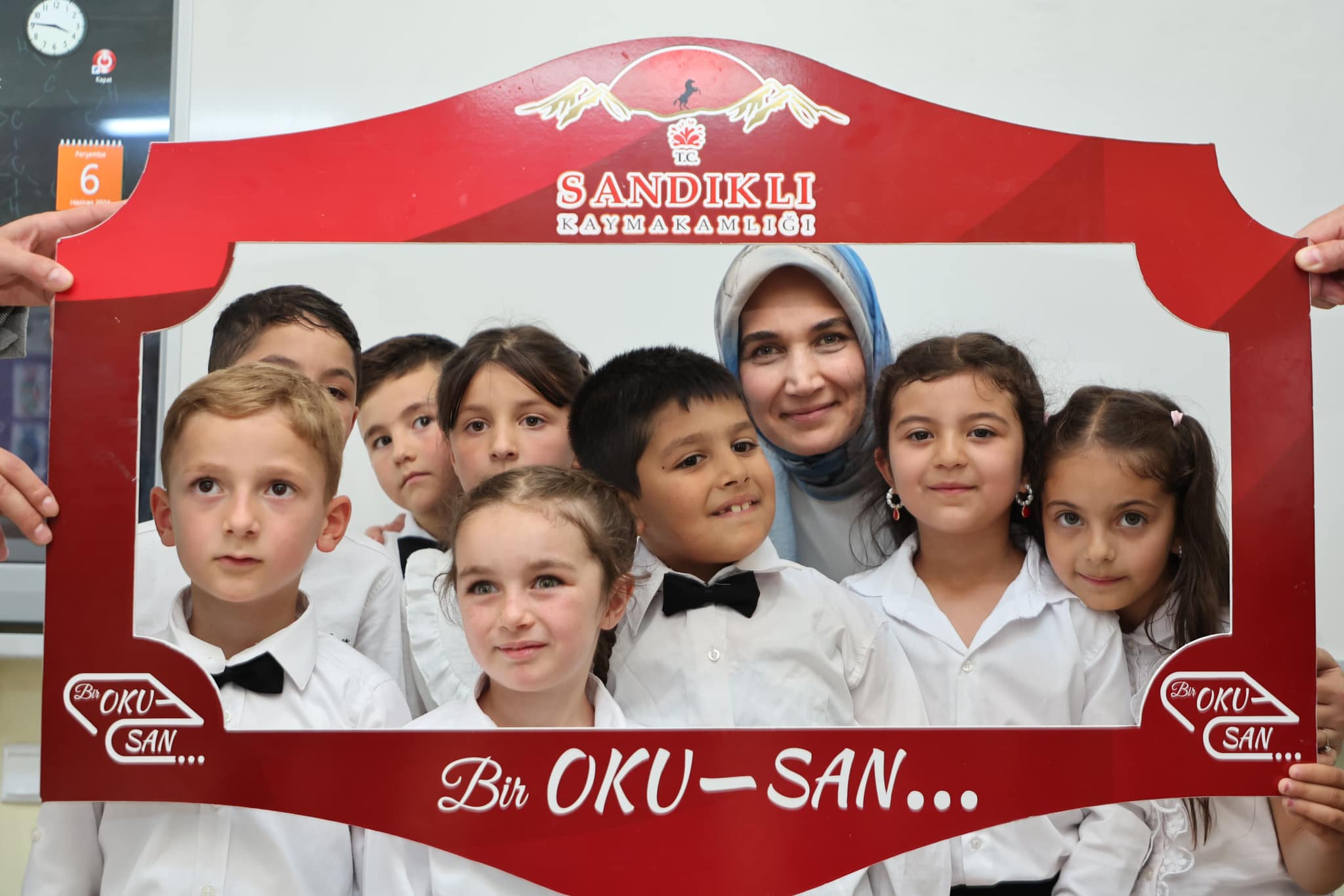 Öğrencilerin Mutluluğuna Vali Yiğitbaşı'da Ortak Oldu
