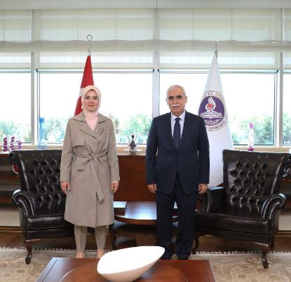 Bakan Göktaş, Anayasa Mahkemesi Başkanı Özkaya'yı Ziyaret Etti