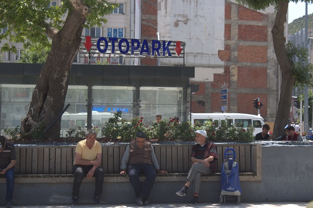Sıcaklıklar Vatandaşlara Zor Anlar Yaşatıyor