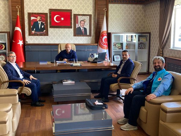 İGM BAŞKANI SİPER DİYANETİN KURBAN  KAMPANYASINA KATILDI