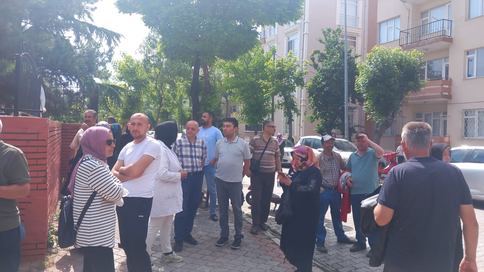 YKS'de Kapılar Kapandı Sınav Başladı