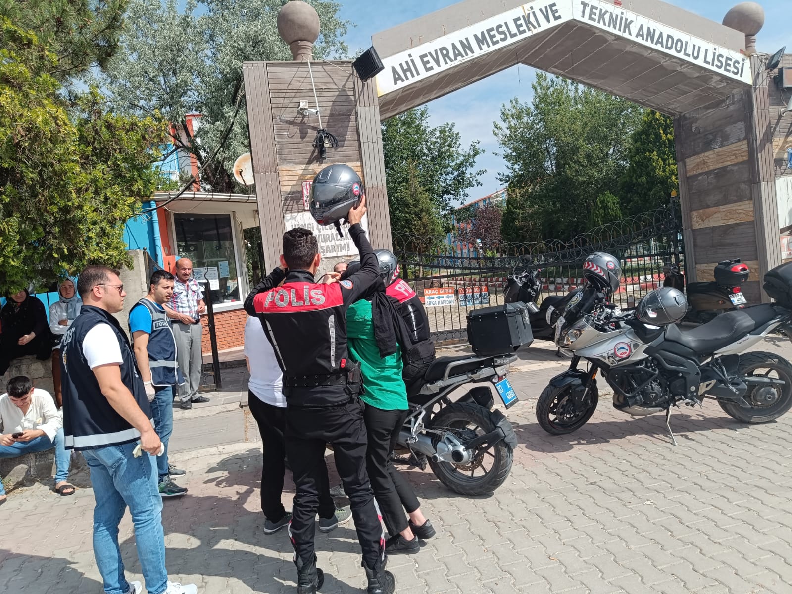 Yunus Polislerinin Özverisi Takdir Topladı