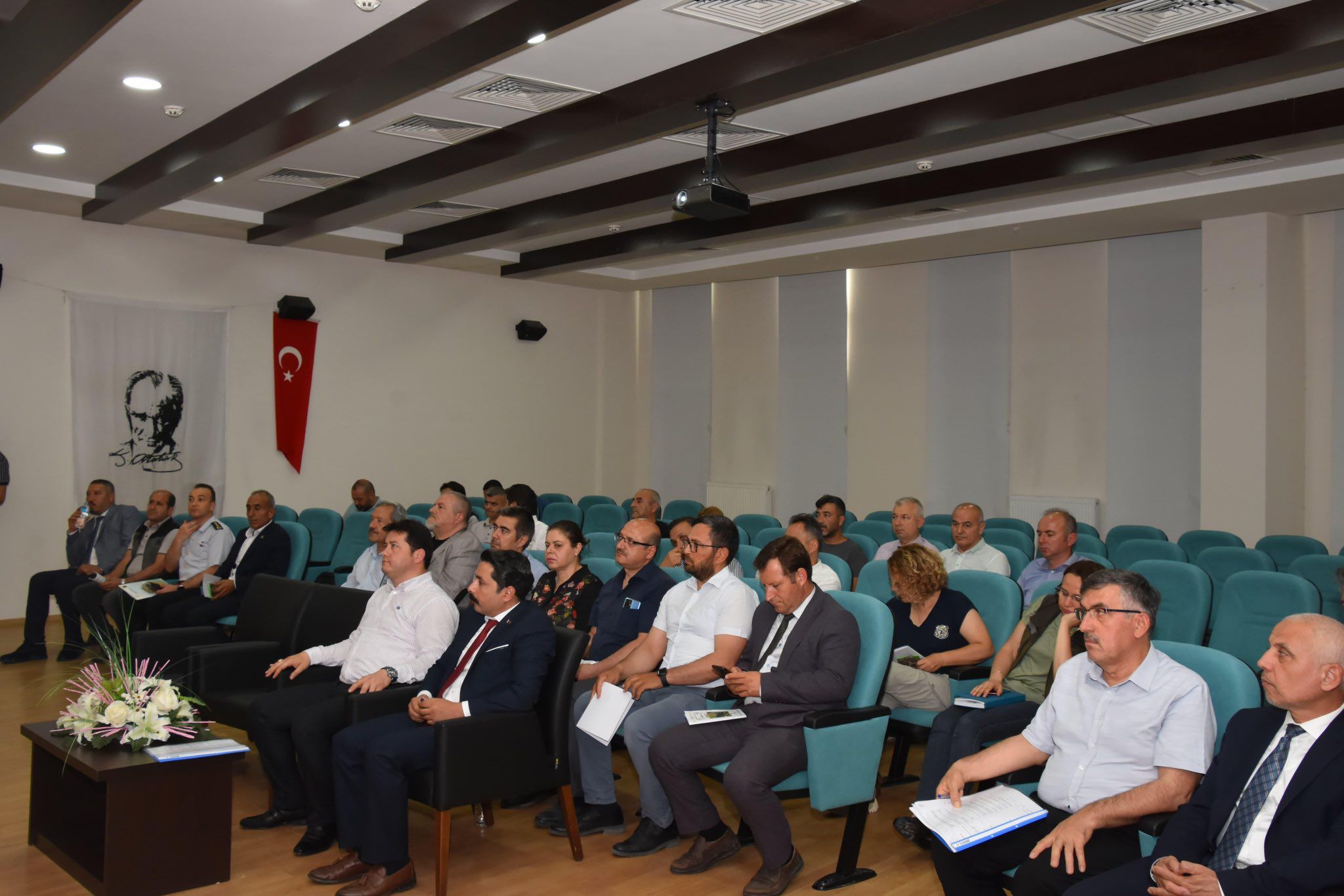 BOLVADİN YETKİLİLERİ MAHALLİ SULAK ALAN TOPLANTISINA KATILDI