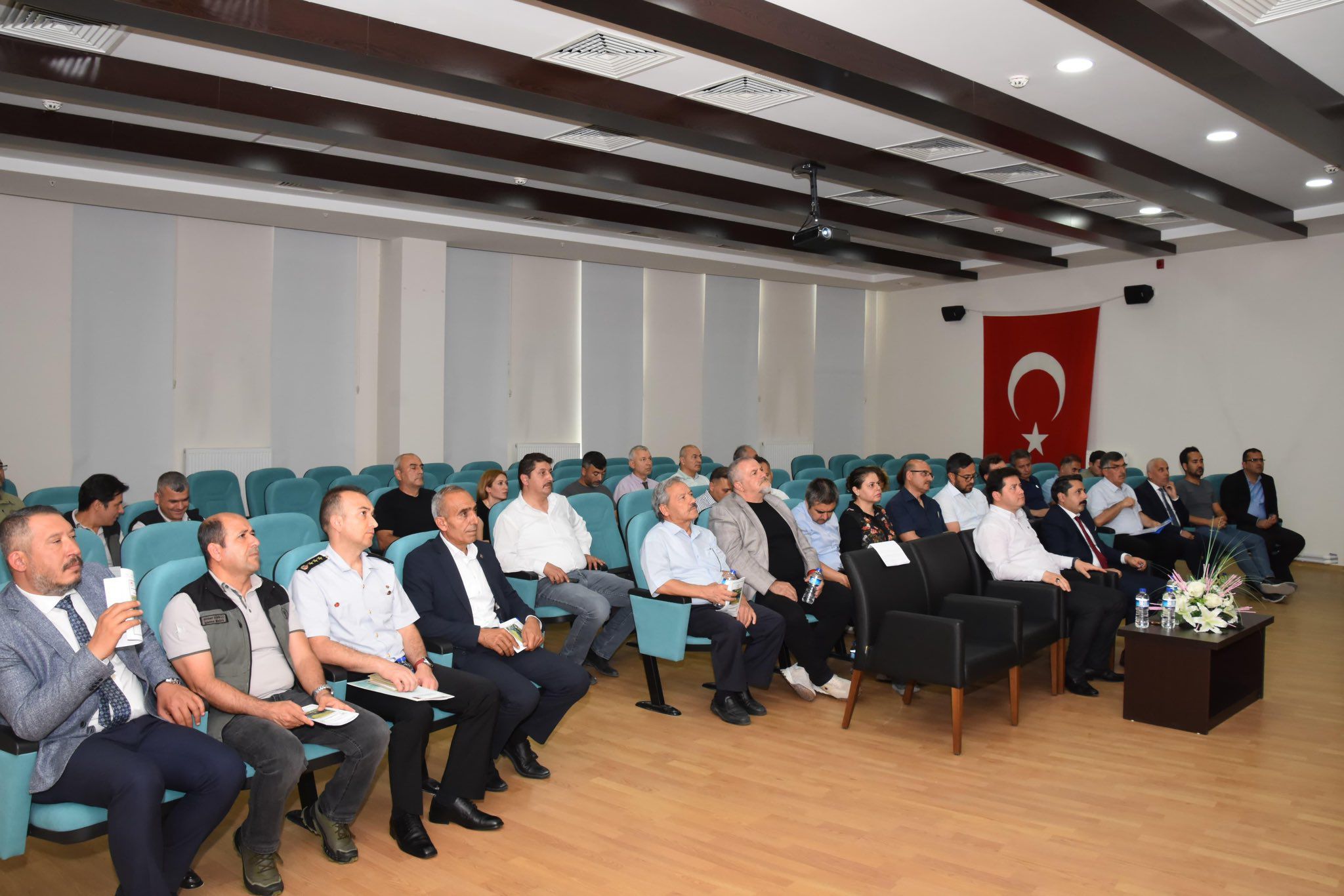 BOLVADİN YETKİLİLERİ MAHALLİ SULAK ALAN TOPLANTISINA KATILDI