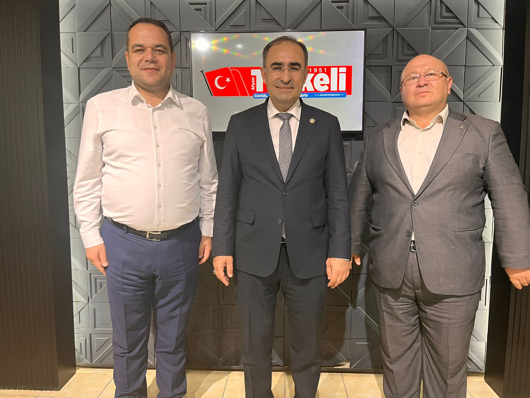 MİLLETVEKİLİ ARSLAN'DAN MANİDAR MESAJ; KAVGASIZ, GÜRÜLTÜSÜZ VE YALANSIZ...